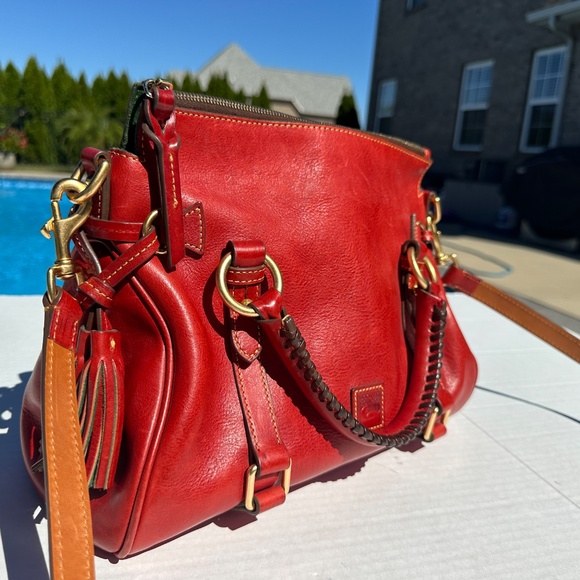 Dooney & Bourke Florentine Red Leather Large Satchel Crossbody Bag - Picture 4 of 17